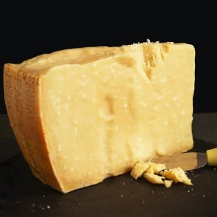 Parmigiano Reggiano stagionato oltre 30 mesi