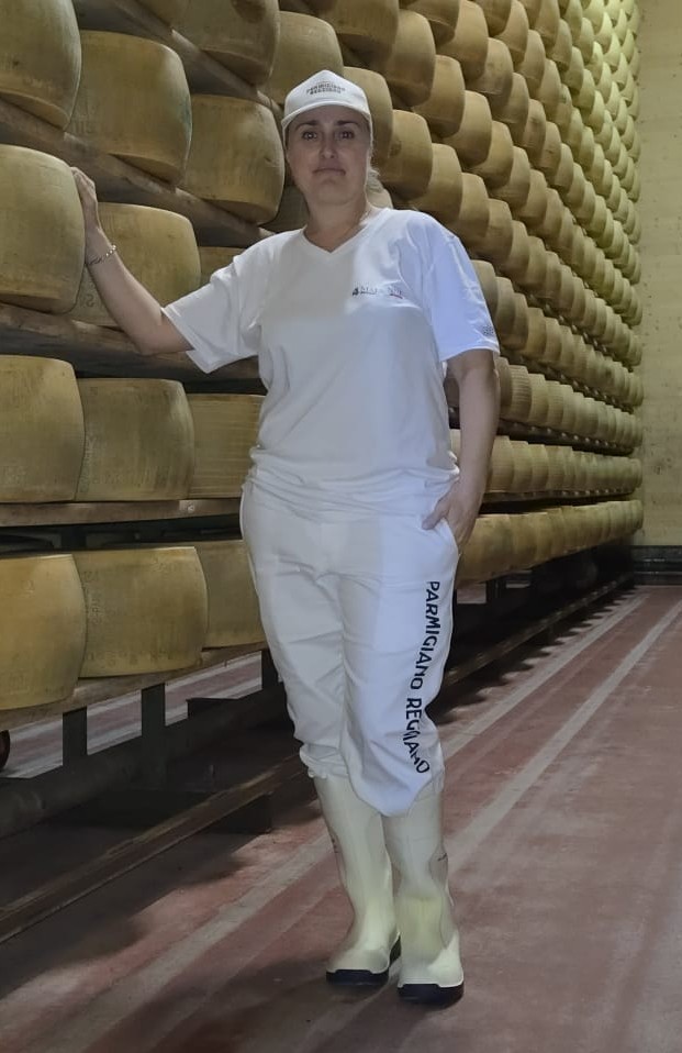 Alessia Zini casara di Caseificio 4 Madonne con i suoi deliziosi prodotti
