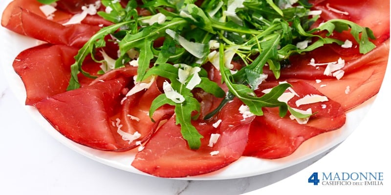 Quale formaggio si abbina alla bresaola? Parmigiano Reggiano o Grana?