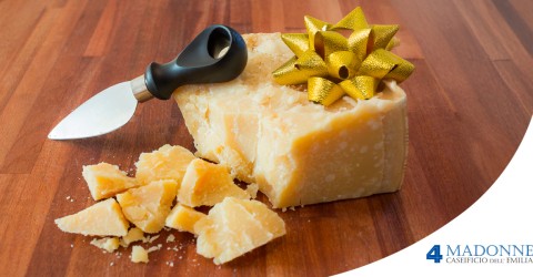 Regalare Parmigiano Reggiano: idee, frasi e occasioni
